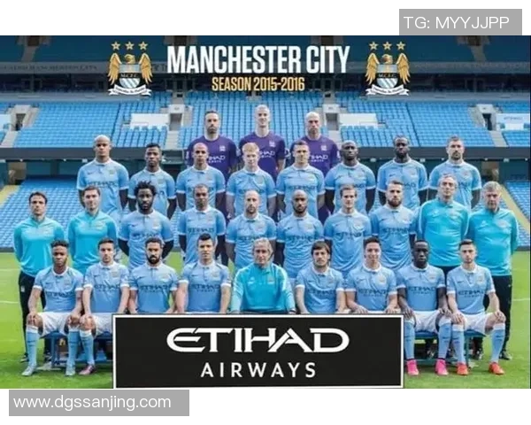 从小踢足球到成就球场传奇：球星成长历程的背后故事