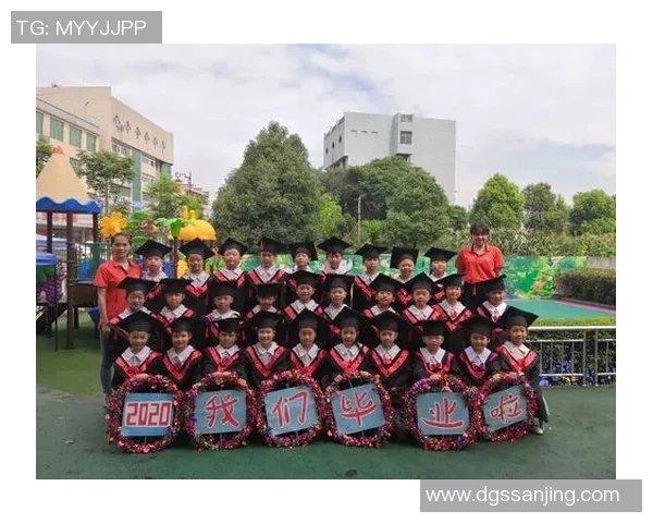 我在足球场上闪耀光芒的那些瞬间与成长故事